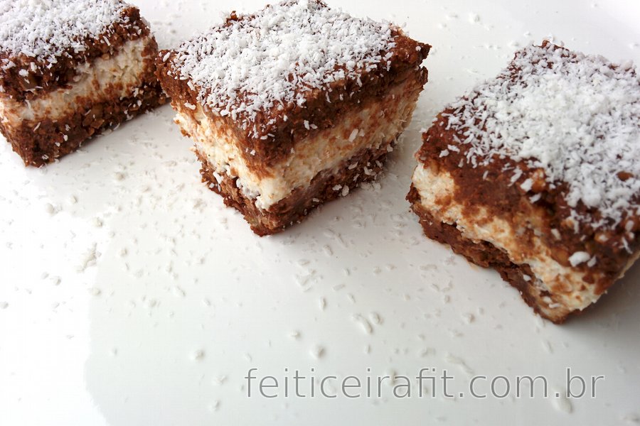 Bolo prestígio light e saudável (sem assar)