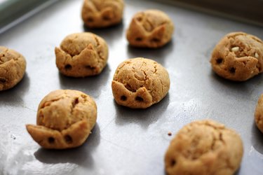 Cookies de amendoim com 3 ingredientes (sem glúten)