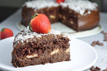 Bolo de chocolate fitness e saudável para "Chocólatras"