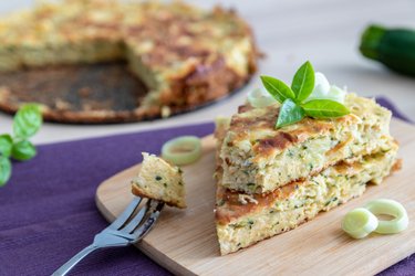 Torta salgada fit com abobrinha e queijo cottage