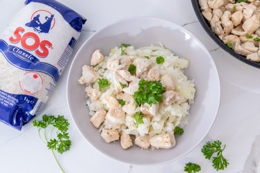 Pilaf de repolho com frango